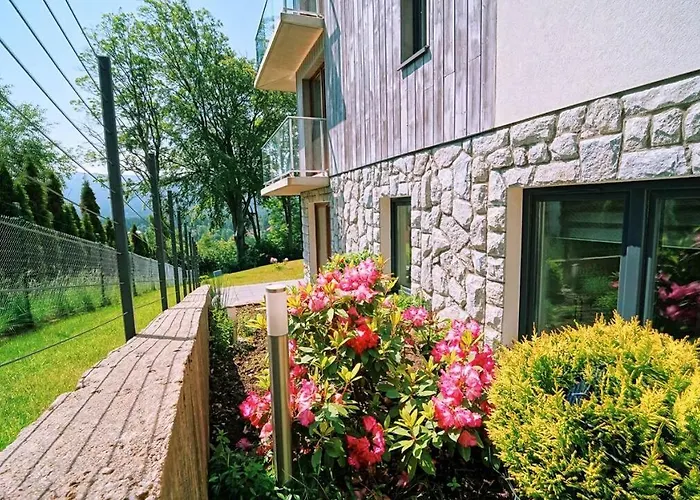 Everysky - Izerska 8 アパート