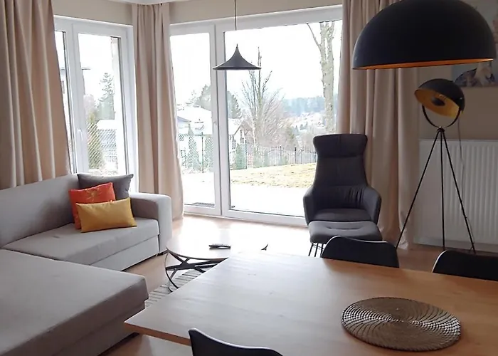 Everysky - Izerska 8 * シクラルスカ・ポレンバ