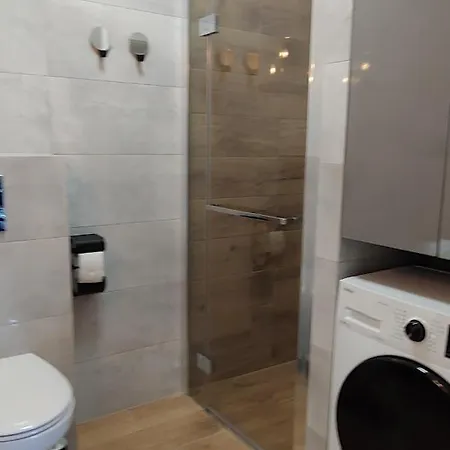 Everysky - Izerska 8